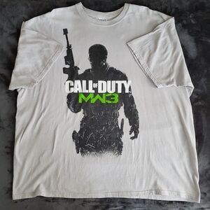 Vintage 2011 Call Of Duty Modern Warfare 3 Video Game Promo T-shirt Size 2XL.